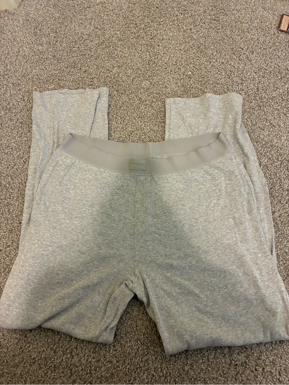 SKIMS Light Gray Ribbed Lounge Sweatpants